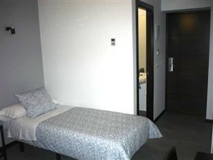 Hostal Cibeles Madrid Esterno foto