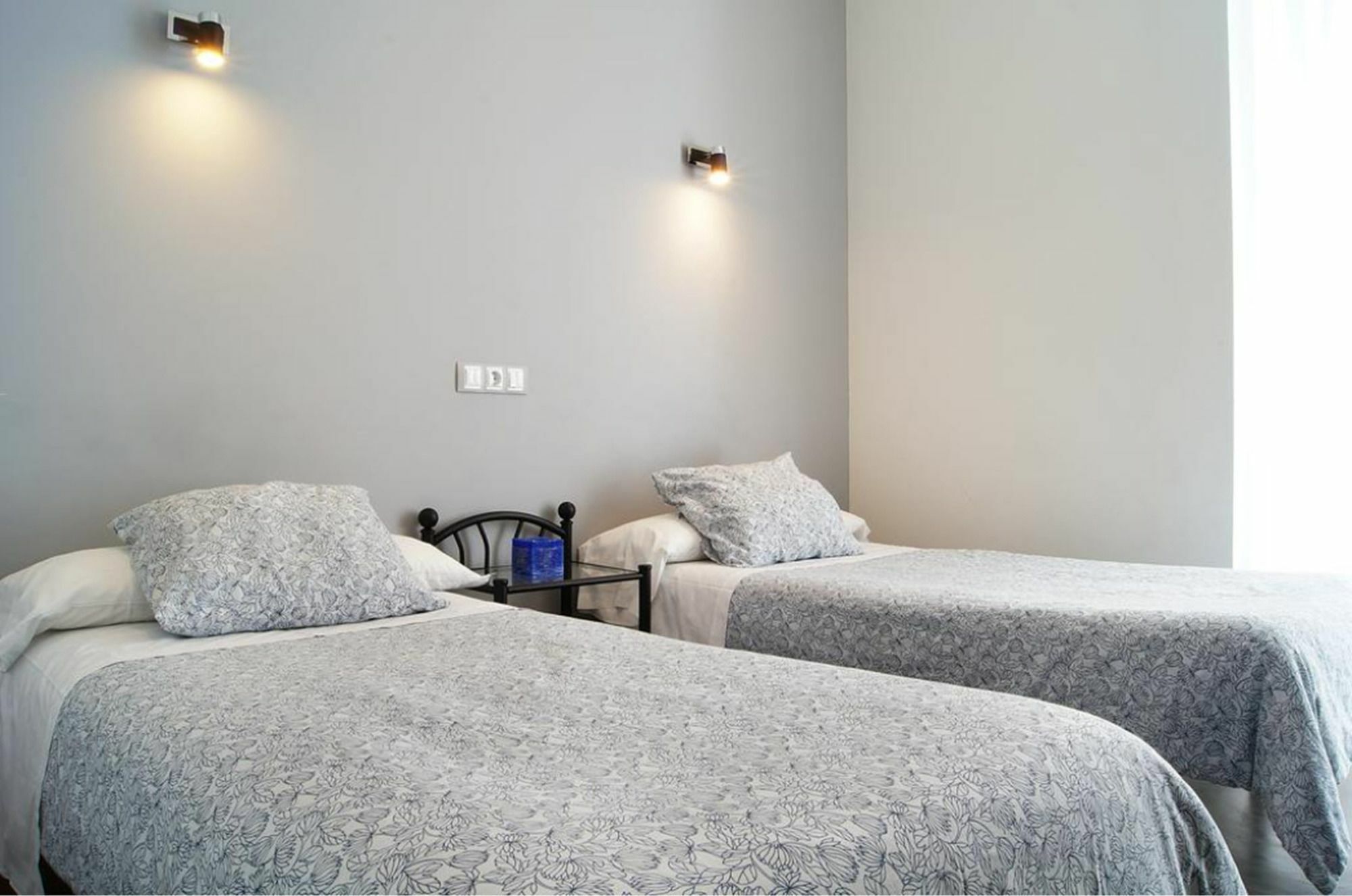 Hostal Cibeles Madrid Esterno foto